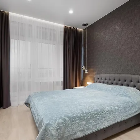 公寓 45 Pearl 2-bedrooms With Terrace 敖德萨