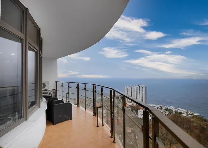 45 Pearl 2-bedrooms With Terrace 오데사